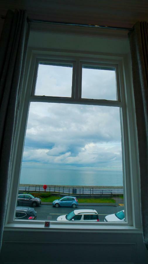 Carmel House Hotell Llandudno Exteriör bild